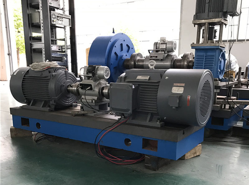 Three-phase asynchronous motor test bench